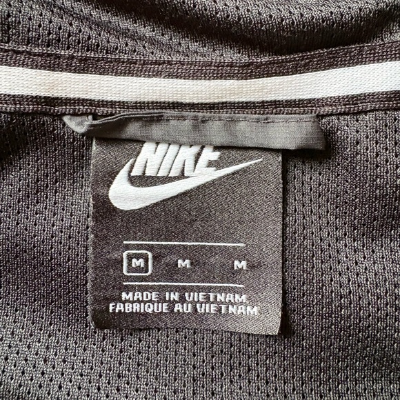 Nike Youth Black Hooded Jacket - Picture 2 of 2